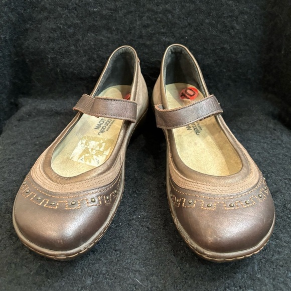 NAOT Sz 9 Kirei Colour Block Velcro Closure Comfort Leather Mary Jane Shoes - Picture 1 of 11